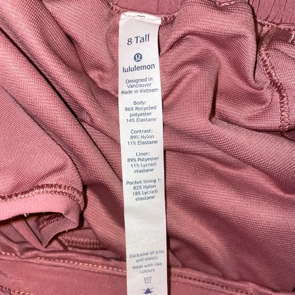 Lululemon Hotty Hot Low-Rise Short 4” - Picture 3 of 5